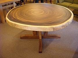 モンキー　丸テーブル　　直径　約１４００～１３００