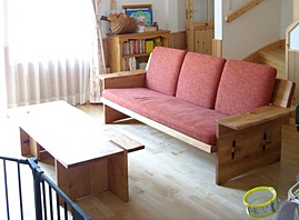 天然木無垢　３人掛けソファー　（張り地　オーダー品）・　センターテーブル